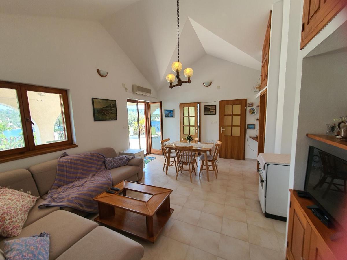 Mendula Apartment Rogac Bagian luar foto