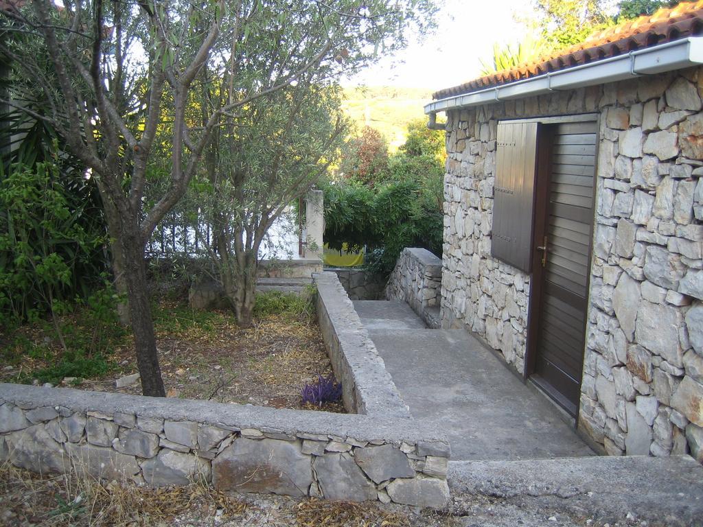 Mendula Apartment Rogac Bagian luar foto