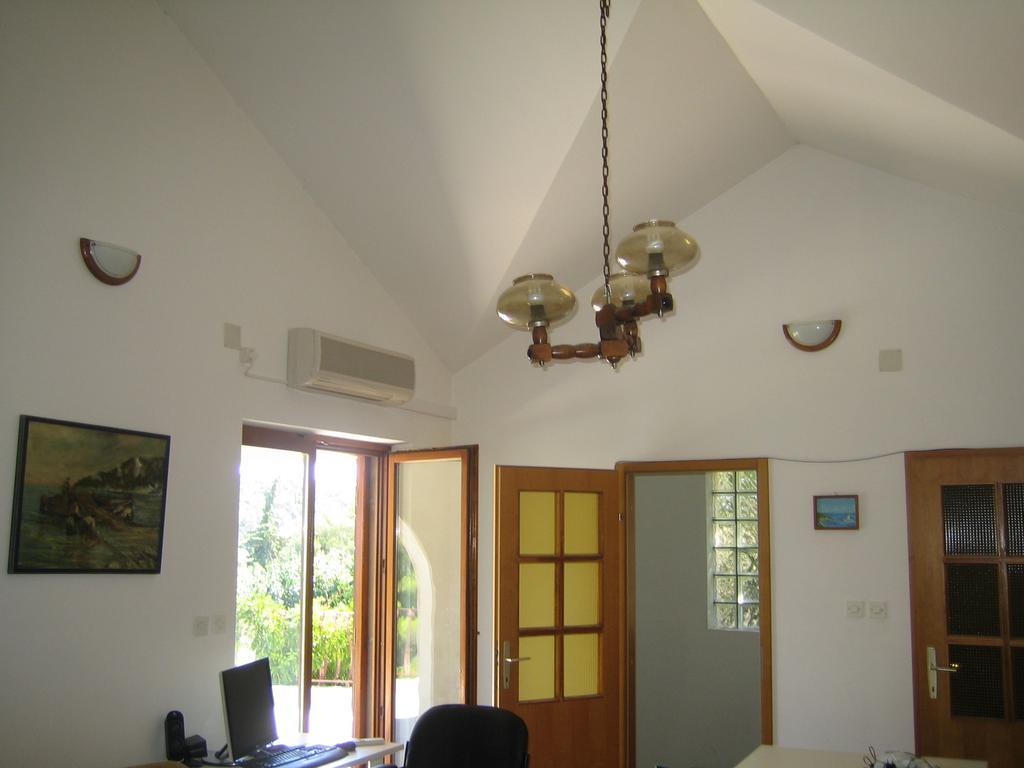 Mendula Apartment Rogac Bagian luar foto
