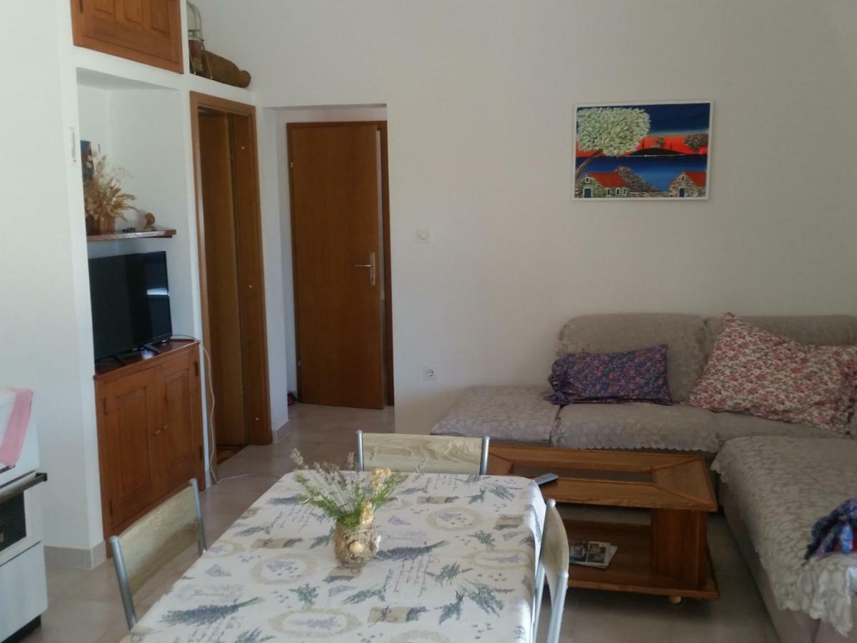Mendula Apartment Rogac Bagian luar foto
